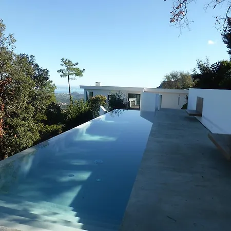 Magnificent Contemporary Esterel Massif Вилла Фрежюс