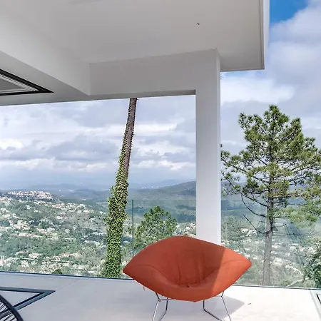 Magnificent Contemporary Esterel Massif Фрежюс